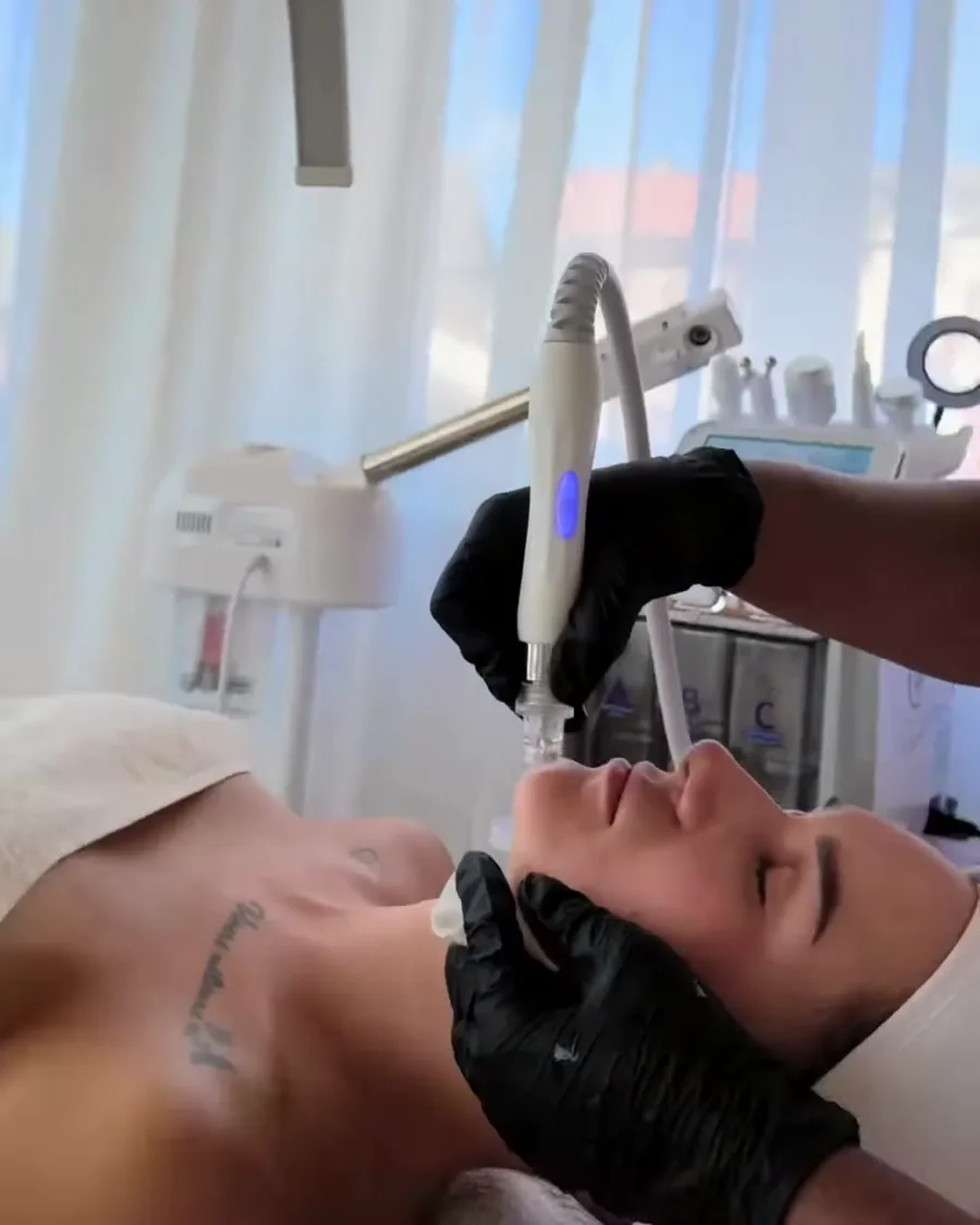 Aquafacial (Hydra Glow Facial) bei Lune Beauty in Worms
